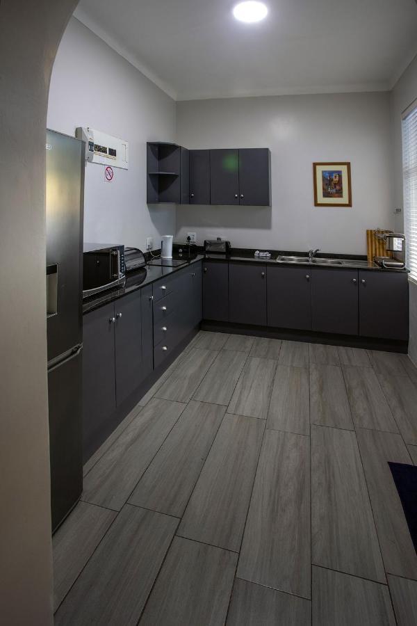 Harcourt Lodge Durban Bagian luar foto