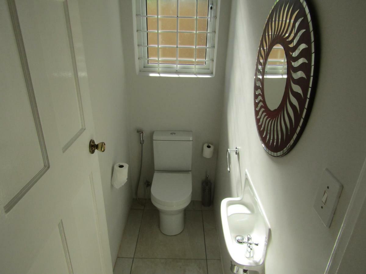 Harcourt Lodge Durban Bagian luar foto